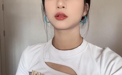 亚洲国产日韩制服在线观看